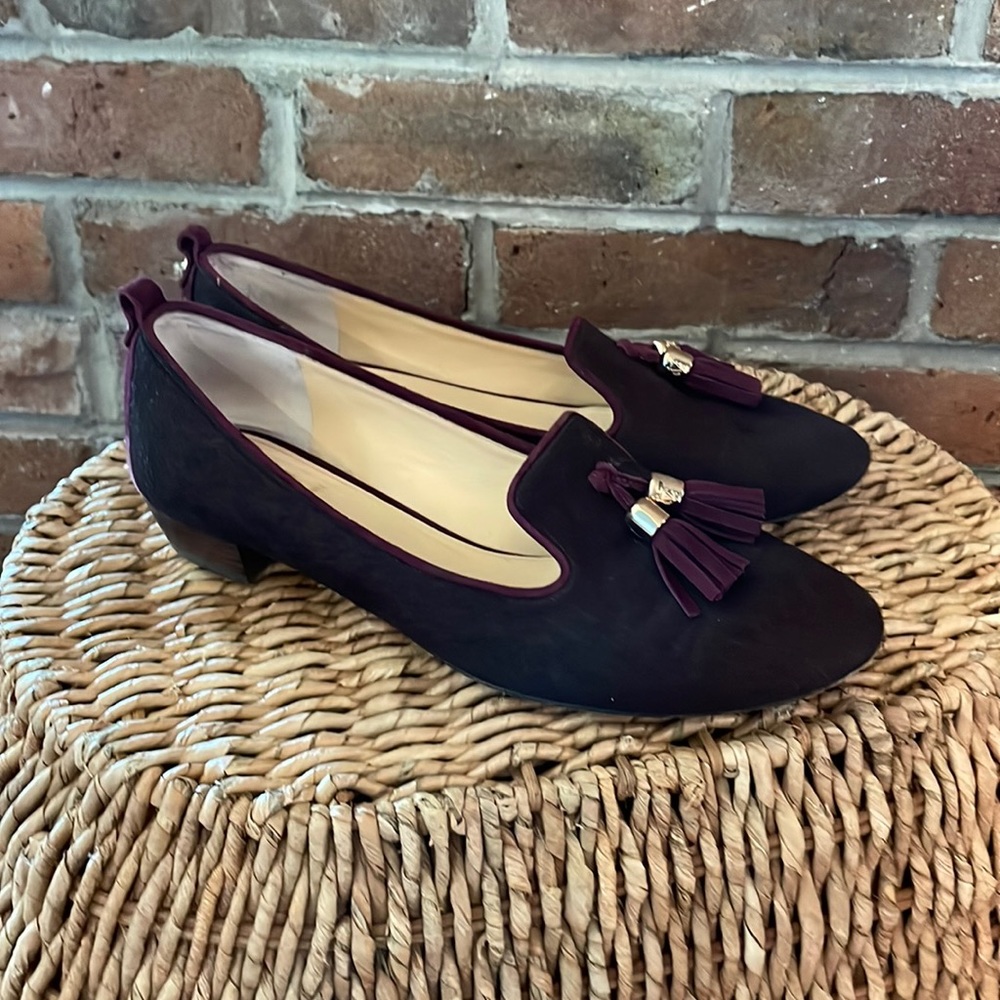 VC Signature style VI - Nancy. Plum colored calf hair with tassels.